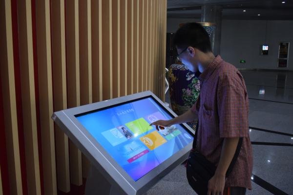学生记者 张润佶 (10).jpg