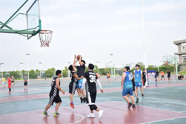 见习记者 胡宇博 (1).jpg