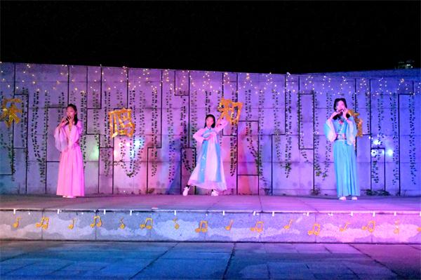 学生记者张润佶 (3).jpg