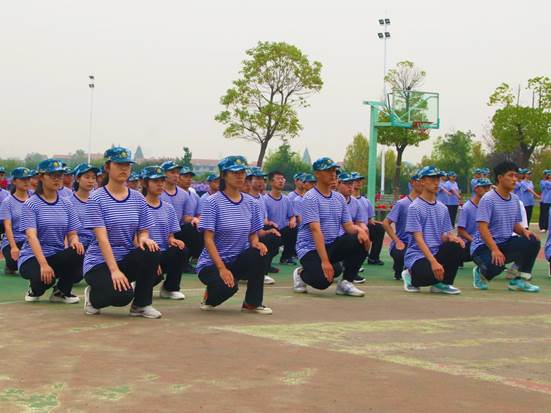 见习记者曹文兴 (18)