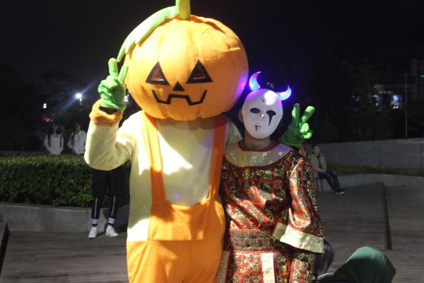 化妆舞会刘思义 (2).jpg